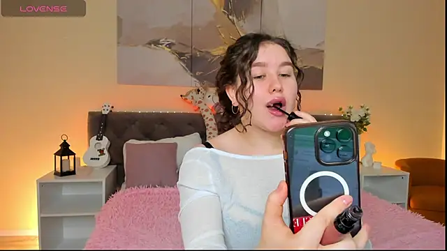 Snapshot of Ariella_Sol chatting on 01.30.25 Ariella Sol online show from 01.30.25