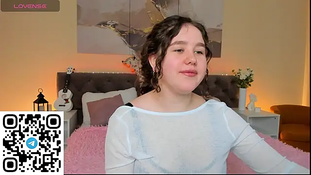 Snapshot of Ariella_Sol chatting on 01.30.25 Ariella Sol online show from 01.30.25