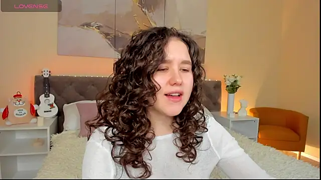 Snapshot of Ariella_Sol chatting on 02.06.25 Ariella Sol online show from 02.06.25