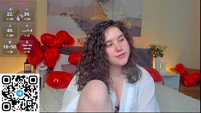 Snapshot of Ariella_Sol chatting on 02.11.25 Ariella Sol online show from 02.11.25