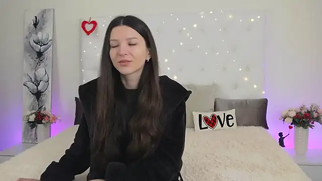 Snapshot of --Daniella- chatting on 02.10.26 --Daniella- online show from 02.10.26