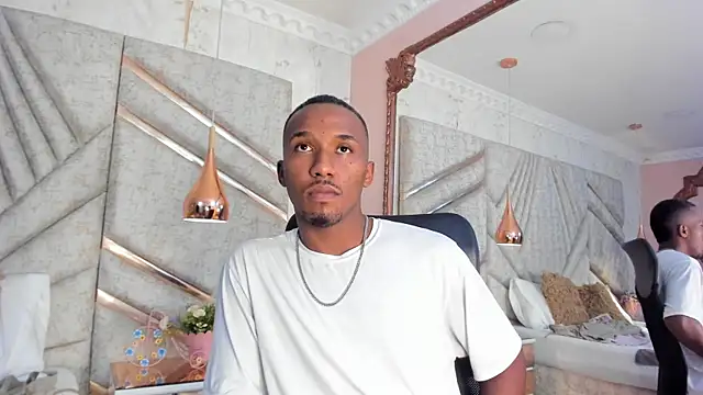 Snapshot of JamesParck chatting on 01.11.25 JamesParck online show from 01.11.25