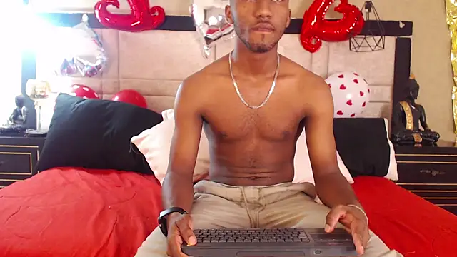 Snapshot of JamesParck chatting on 02.13.25 JamesParck online show from 02.13.25