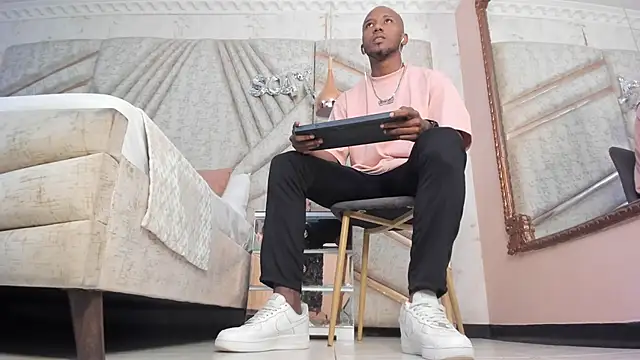 Snapshot of JamesParck chatting on 02.22.25 JamesParck online show from 02.22.25