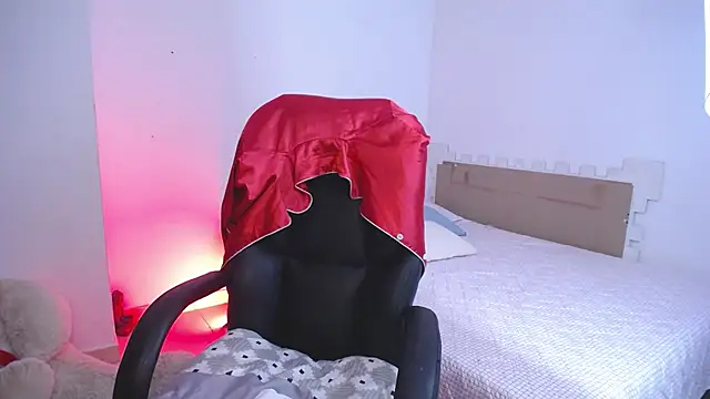 keelly richaardson1 online show from 02.08.25