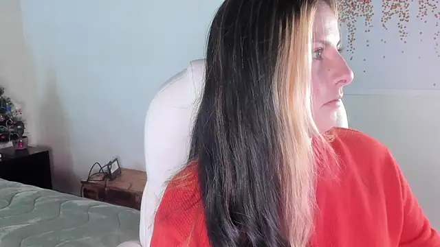 Snapshot of brandy_sweet_ chatting on 12.07.24 brandy sweet  online show from 12.07.24