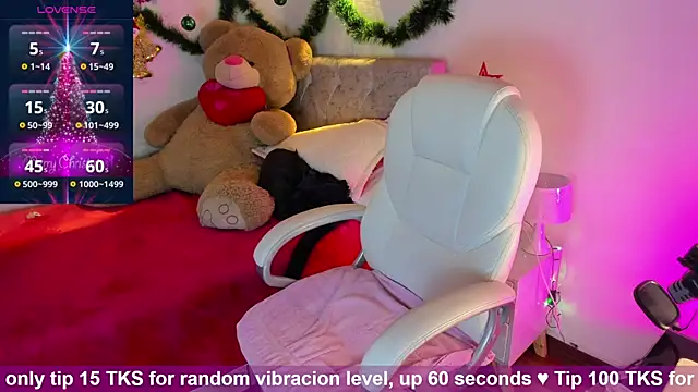 Snapshot of brandy_sweet_ chatting on 12.15.24 brandy sweet  online show from 12.15.24