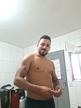 Snapshot of Luizragnar123 chatting on 02.22.26 Luizragnar123 online show from 02.22.26