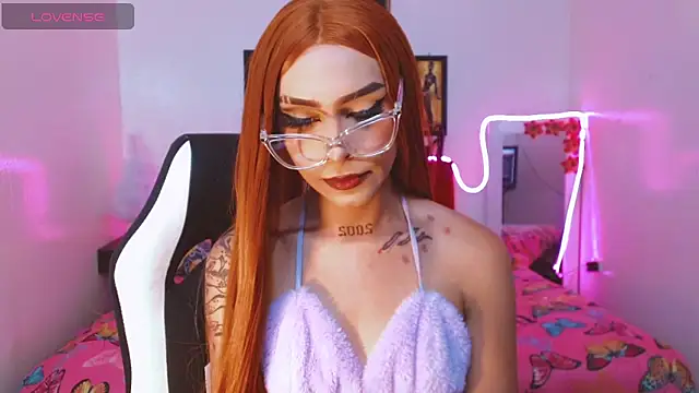 AdharaaMoon online show from 11.28.25