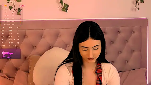 Snapshot of LaylaBrown chatting on 03.21.25 LaylaBrown online show from 03.21.25