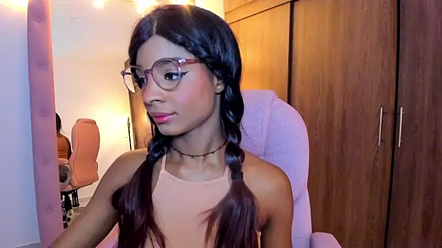 Snapshot of alikahouston4 chatting on 03.20.26 alikahouston4 online show from 03.20.26