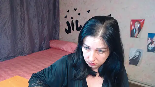 JillStevens online show from 10.22.25
