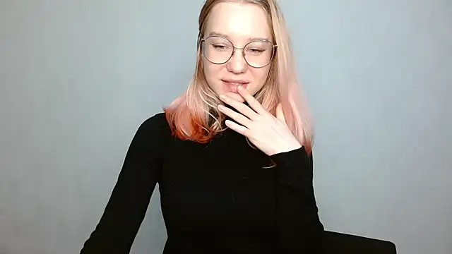 cindi hot online show from 12.26.24