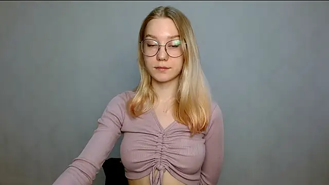 cindi hot online show from 02.21.25