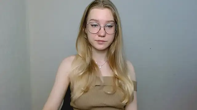 Snapshot of cindi_hot chatting on 01.07.26 cindi hot online show from 01.07.26