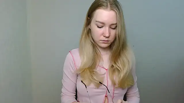 cindi hot online show from 03.20.26