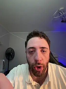 Snapshot of 1ninefellababy chatting on 02.09.26 1ninefellababy online show from 02.09.26