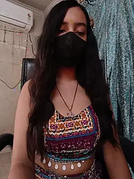 Snapshot of Parinaaz18 chatting on 06.15.26 Parinaaz18 online show from 06.15.26
