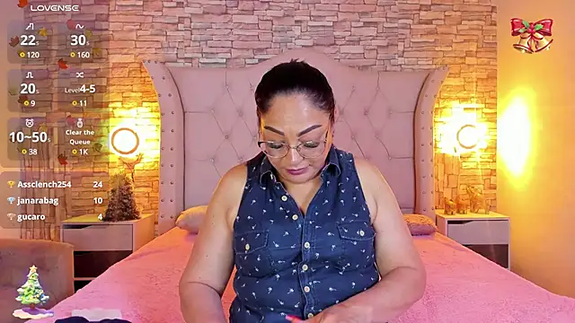 Snapshot of Gina_Myers chatting on 12.16.24 Gina Myers online show from 12.16.24
