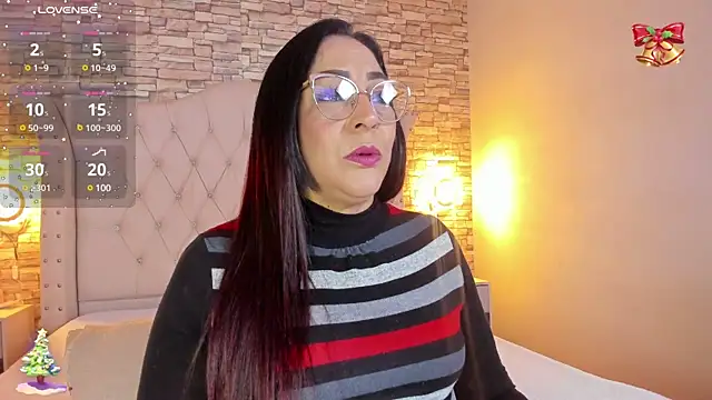 Snapshot of Gina_Myers chatting on 12.18.24 Gina Myers online show from 12.18.24