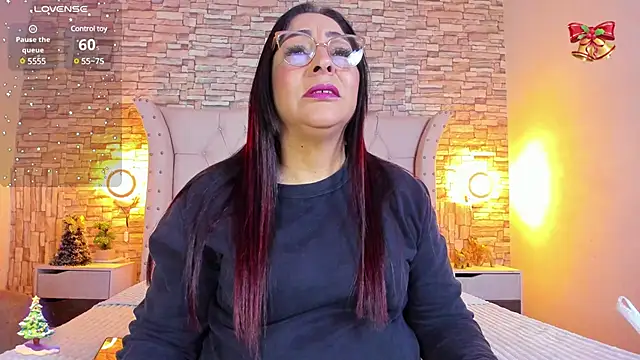 Snapshot of Gina_Myers chatting on 12.23.24 Gina Myers online show from 12.23.24
