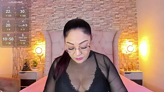 Snapshot of Gina_Myers chatting on 01.16.25 Gina Myers online show from 01.16.25