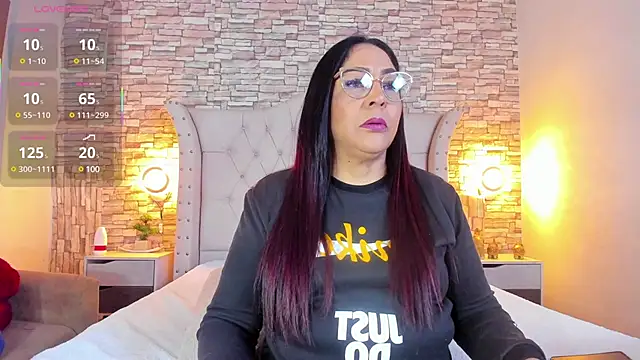 Snapshot of Gina_Myers chatting on 03.11.25 Gina Myers online show from 03.11.25