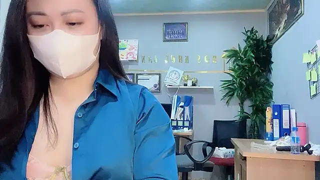 Bamboo Swetie online show from 12.26.24