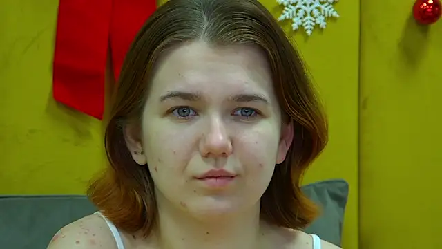 Snapshot of LessySmith chatting on 01.10.26 LessySmith online show from 01.10.26