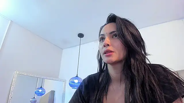 kareena basu online show from 03.12.25