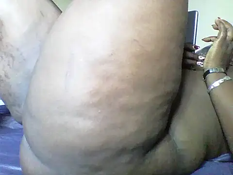 Gorgeous ass20 online show from 11.29.25