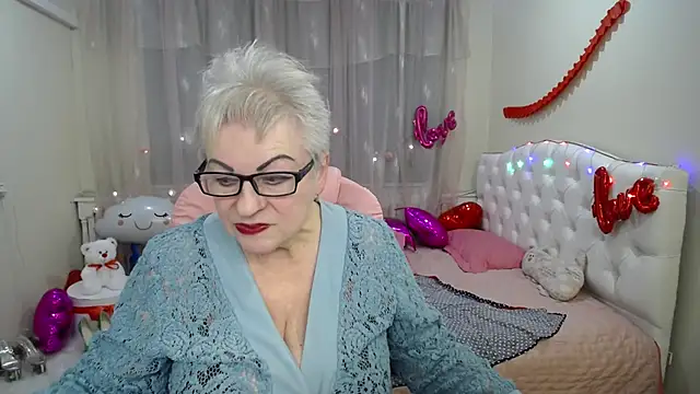 KayleSmoll online show from 03.01.25