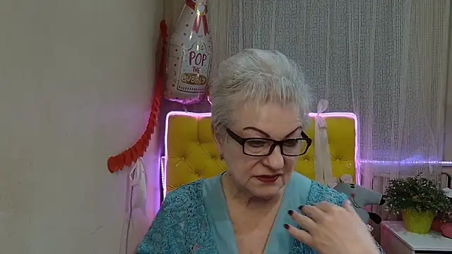 KayleSmoll online show from 03.22.25