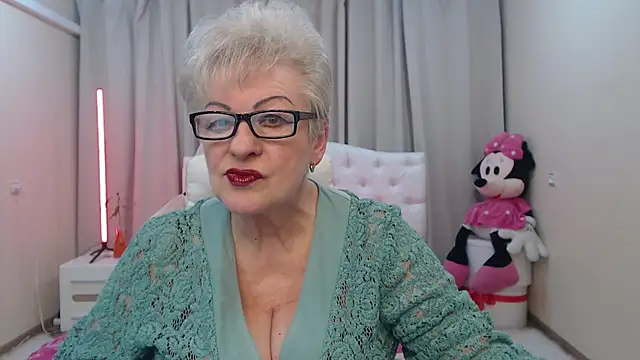 KayleSmoll online show from 04.24.26