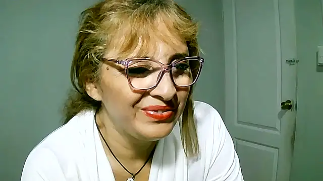 leona- online show from 02.20.25