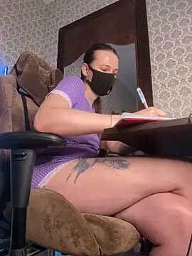 Snapshot of BlackM00n8 chatting on 01.16.25 BlackM00n8 online show from 01.16.25