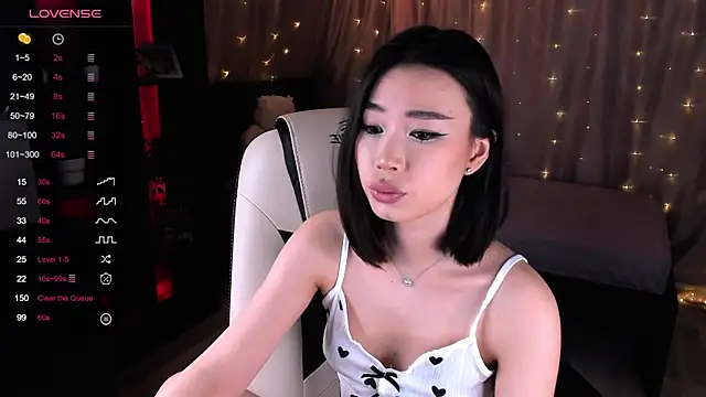 sensualily online show from 02.05.25