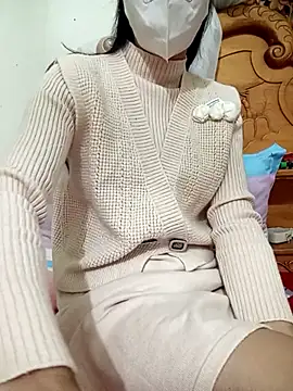 Snapshot of YunLem chatting on 11.19.25 YunLem online show from 11.19.25