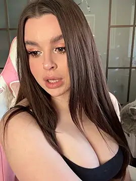 Chloe your Moyaz online show from 02.15.25