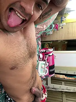 Snapshot of Stiven-Bell chatting on 02.19.25 Stiven-Bell online show from 02.19.25