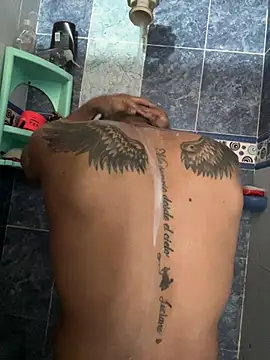 Snapshot of Stiven-Bell chatting on 03.08.25 Stiven-Bell online show from 03.08.25