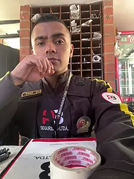 Snapshot of Stiven-Bell chatting on 03.20.25 Stiven-Bell online show from 03.20.25