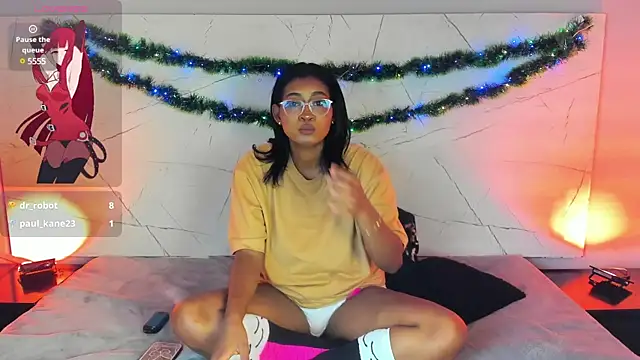 LAYLATAYLOR  online show from 12.11.24