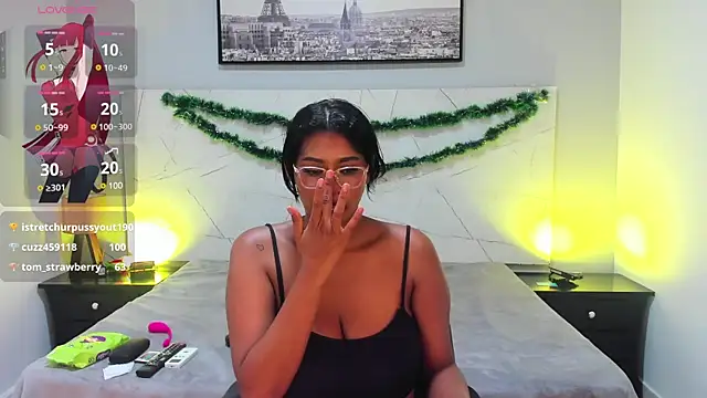 LAYLATAYLOR  online show from 12.13.24