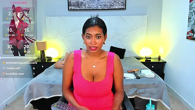 LAYLATAYLOR  online show from 01.30.25