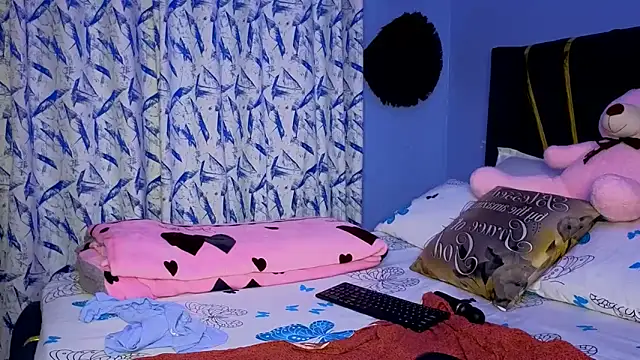 Cherriikenzie online show from 05.10.26