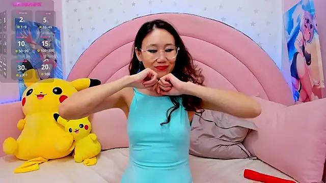 Nao  Chan  online show from 02.11.25