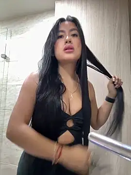 ArianaRouss online show from 02.08.25