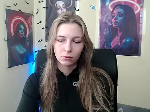 StrangerGi online show from 04.30.26