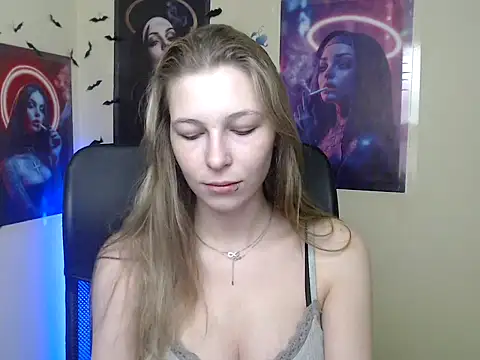 StrangerGi online show from 05.15.26